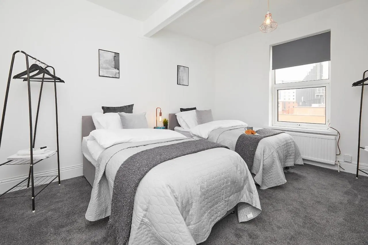 Your Sheffield Stays - Spacious 5 Bedroom House 0*,  Birleşik Krallık