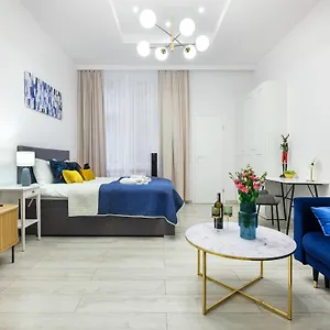 True Colors Apartments - Old Town - Wawel Hill - Vistula River - By Homelike Krakow , Krakow Poland