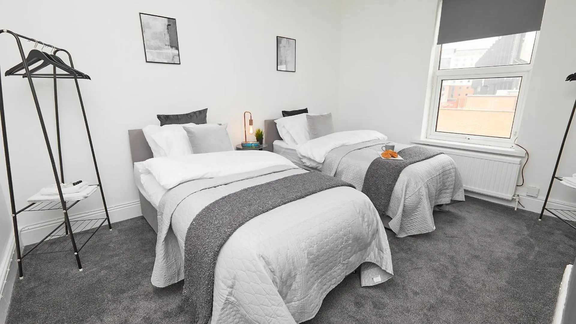 Your Sheffield Stays - Spacious 5 Bedroom House United Kingdom